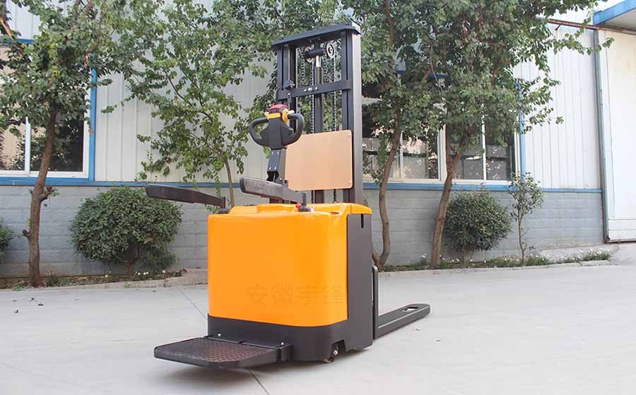 standing type electric Pallet Stacker